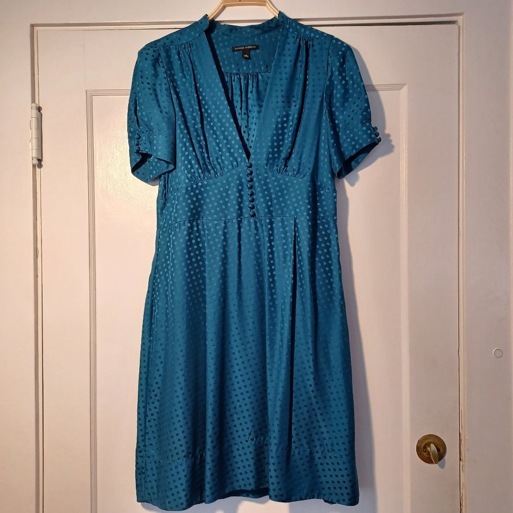 Banana Republic size 12 blue silk polka dot 1940s inspired dress with POCKETS!
